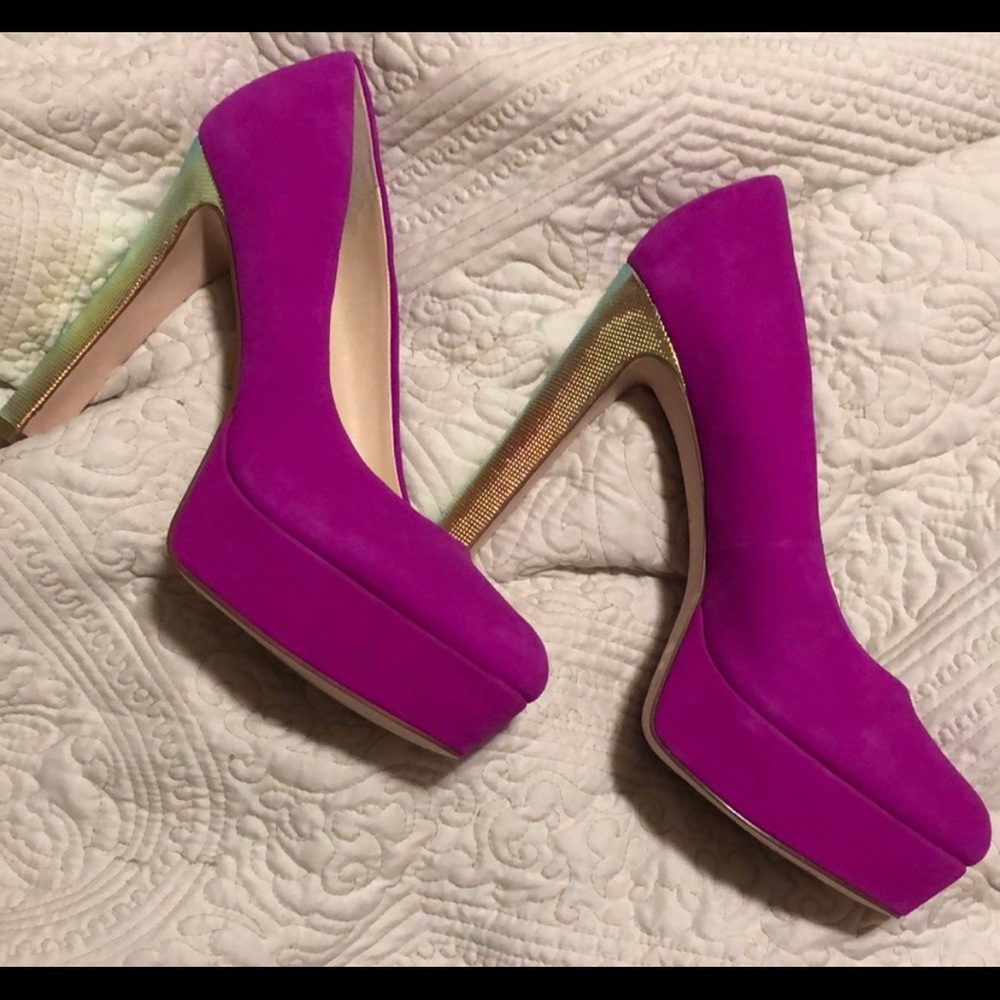 Never worn platform heels